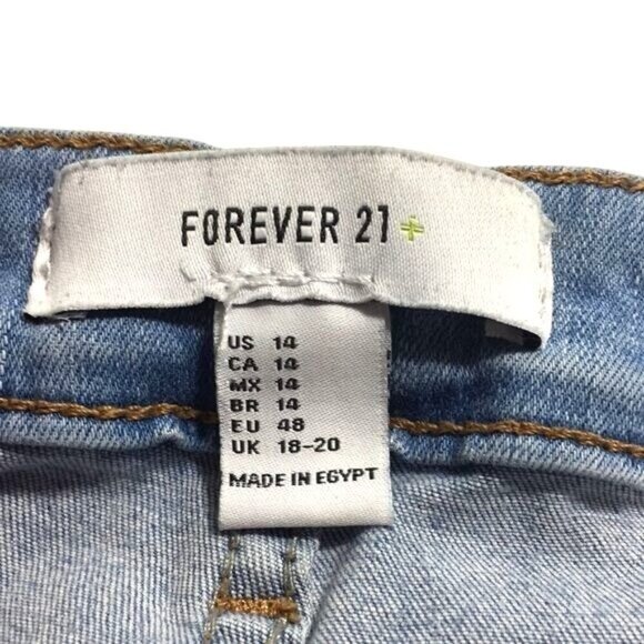 Forever 21 Womens Jeans Stretch Distressed Light Wash Straight Leg Size 14 - Picture 3 of 9